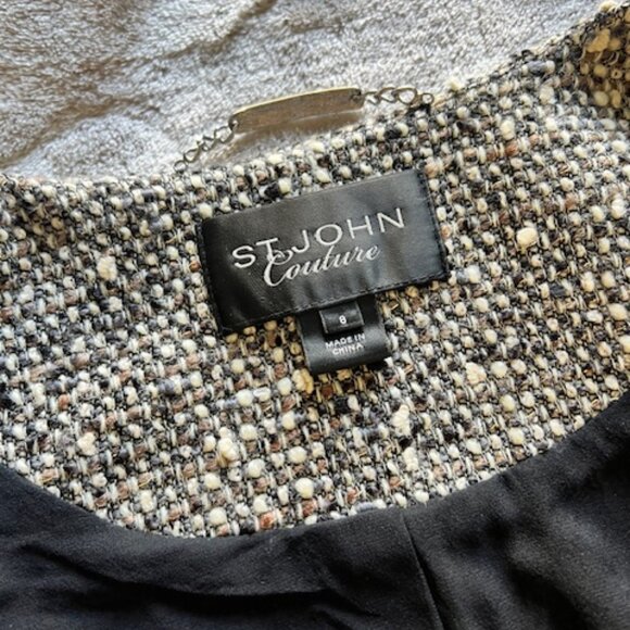 St. John Couture 2 piece Business Suit - Picture 5 of 6